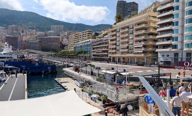 VIP Harbour Club Yacht 30 m